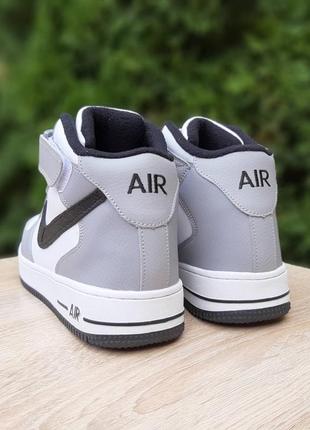 Жіночі кросівки nike air force 1 ' 82 високі білі з сірим знижка sale | smb3 фото