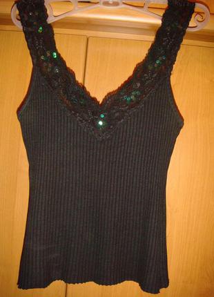 Майка в рубчик с паетками