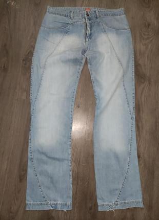 Джинсы hugo boss