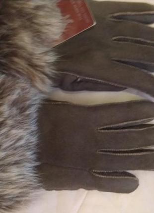 Зимние замшевые перчатки на меху.3 фото