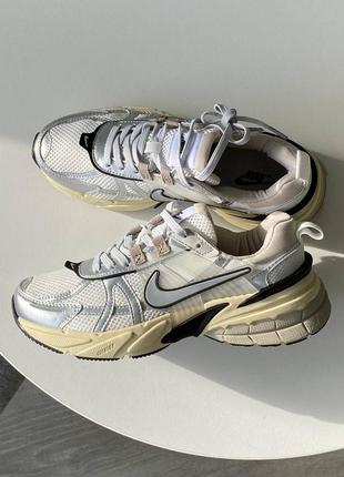 Nike v2k runtekk grey кроссовки