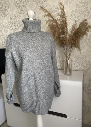 Базовий шерстяний сірий светр