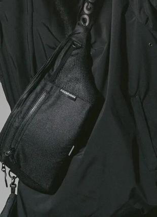 Качественная большая сумка - бананка на 8 карманов, мужская женская поясная сумка, черная из ткани2 фото