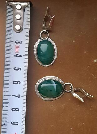 Дизайнерські ексклюзивні срібні сережки з природнім зеленим агатом