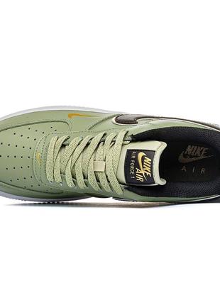 Мужские кроссовки оливковые nike air force 1 '07 lv8 olive gold black2 фото