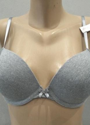 Бюстгальтер
