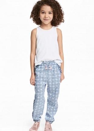 Джоггеры голубые с рисунком h&m, размеры в наличии 3-4 года, 4-5 лет