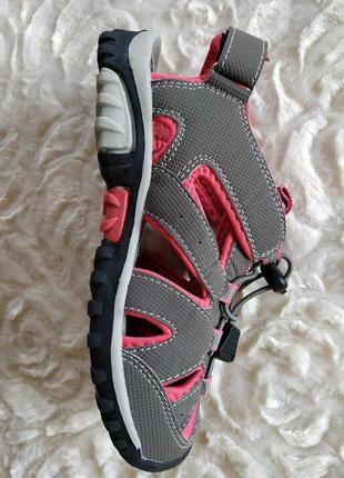 Кроссовки на девочку 31 р. 2