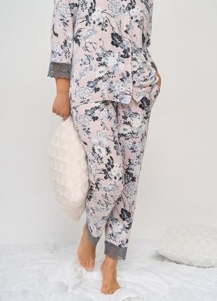 Піжама жіноча на ґудзиках зі штанами - віскоза - темні квіти6 фото