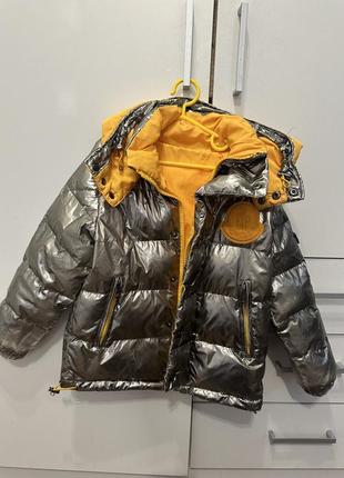 Курточка moncler