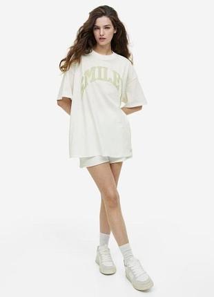Стильная футболка h&m4 фото