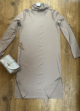 Сукня міді класична