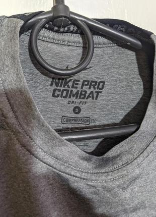 Спортивна майка, безрукавка, термо, термовка, компресійна футболка nike pro combat7 фото