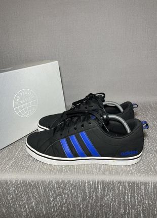 Мужские кроссовки adidas