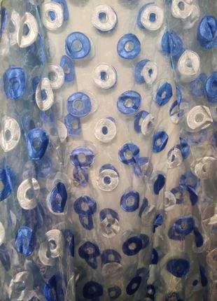 Тюль в идеальном состоянии.