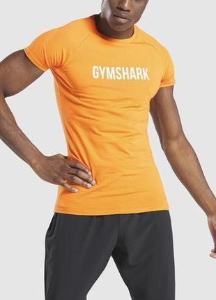 Лонгслив бренда gymshark