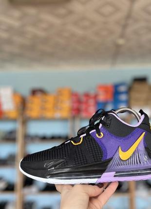 Кросівки nike lebron witness 7 оригінал нові сток без коробки