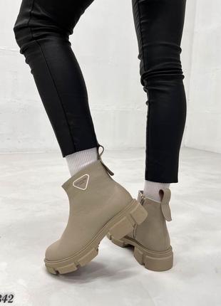 Женские зимние ботинки, беж, натуральная кожа7 фото