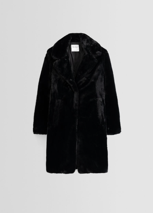 Плюшевая черная шубка пальто