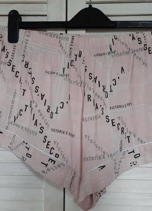 Пижама нежно розового оттенка с надписями victoria's secret5 фото
