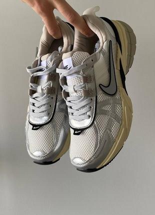 Кросівки nike nk v2k runtekk grey1 фото