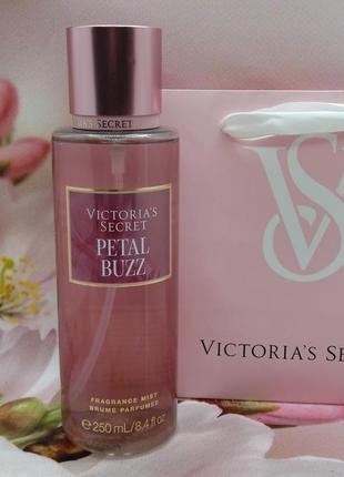 Парфюмированный мист для тела и волос petal buzz victoria's secret