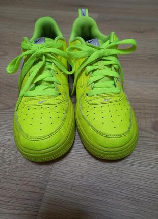 Оригинальные кроссовки nike air force 1 utility volt 27 фото