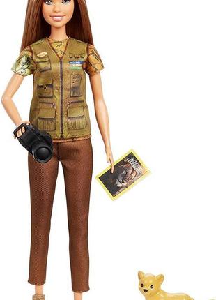 Кукла mattel barbie photojournalist исследовательница фотожурналист со львенок national geographic
