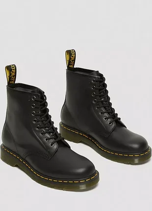 Ботинки сапоги dr. martens 1460 nappa leather lace up boots черные кожа