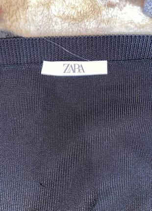 Короткий  топ zara з об'ємними рукавами ліхтариками та v-подібним вирізом zara6 фото