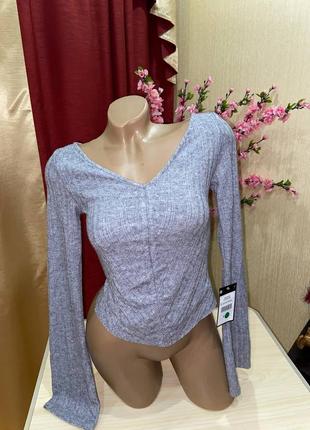 Лонгслив трикотажный с v-образным вырезом zara p.s