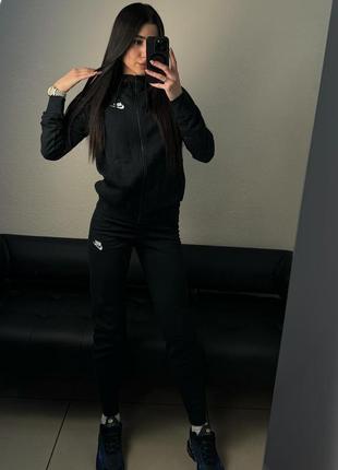 Спортивный костюм nike черный с лампасами найк зип худи джоггеры10 фото