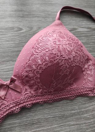 Красивый бюстгальтер hunkemoller