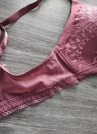 Красивый бюстгальтер hunkemoller