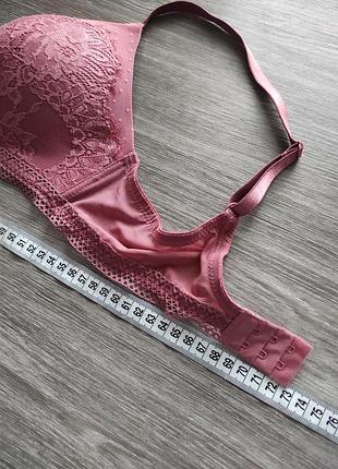 Красивый бюстгальтер hunkemoller