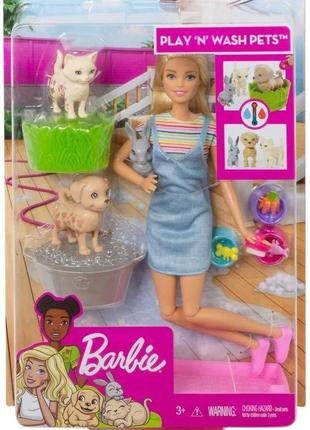 Уценка (не хватает аксессуаров) набор кукла barbie купай и играй с питомцами mattel7 фото