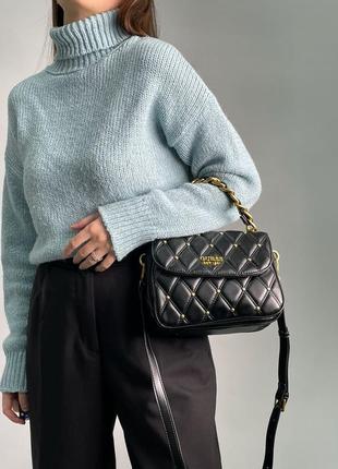 Женская сумка guess triana flap shoulder bag black