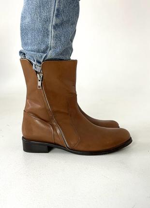 Женские демисезонные кожаные ботинки3 фото