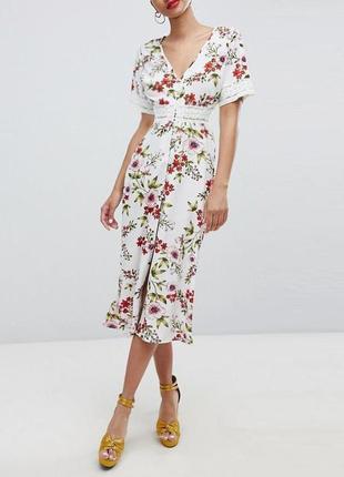 Распродажа платье prettylittlething миди asos с кружевными вставками