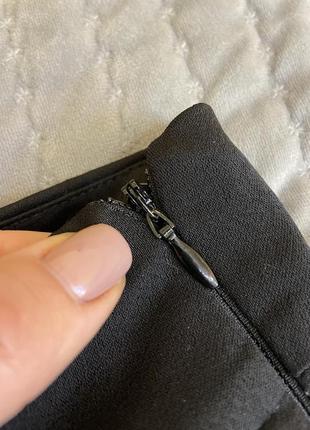 Черная короткая мини юбка с имитацией запаха с пуговицами камнями,юбочка с костюмной ткани5 фото