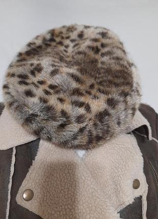 Вінтажна шапка