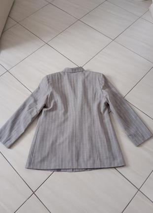 Серый пиджак в полоску4 фото
