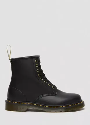 Ботинки сапоги dr. martens vegan 1460 felix lace up boots унисекс черные2 фото