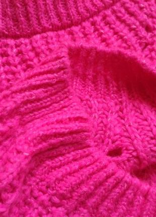 Теплий розовий светр з відкритими плечима3 фото