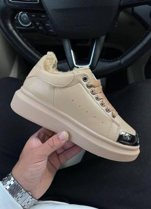 Женские кроссовки alexander mcqueen beige fur v2 зима / smb