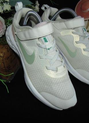 Суперові кросівки  nike revolution 6 next nature se