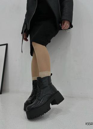Ботинки зимние черные на платформе6 фото
