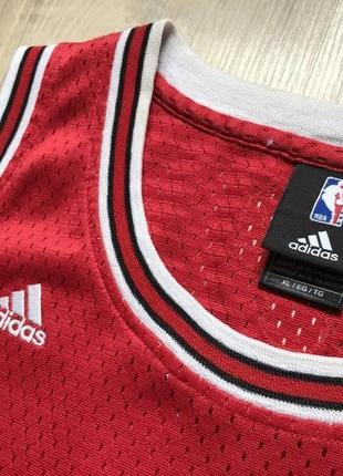 Коллекционная баскетбольная джерси adidas chicago bulls4 фото