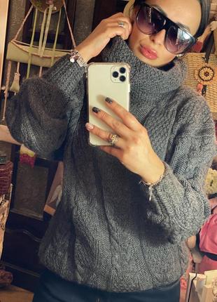 Стильний графітовий в'язаний светр