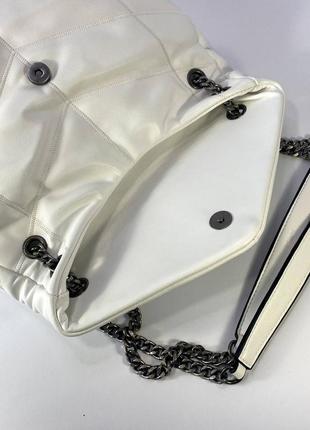 Yves saint laurent жіноча сумка м'яка з ремінцем шкіряна біла5 фото